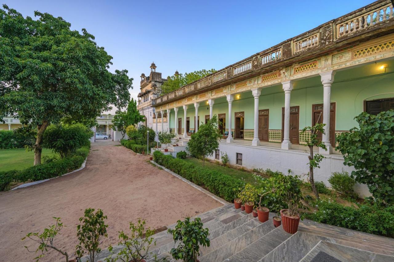 Hotel Neemrana'S - Piramal Haveli à Bagar Extérieur photo