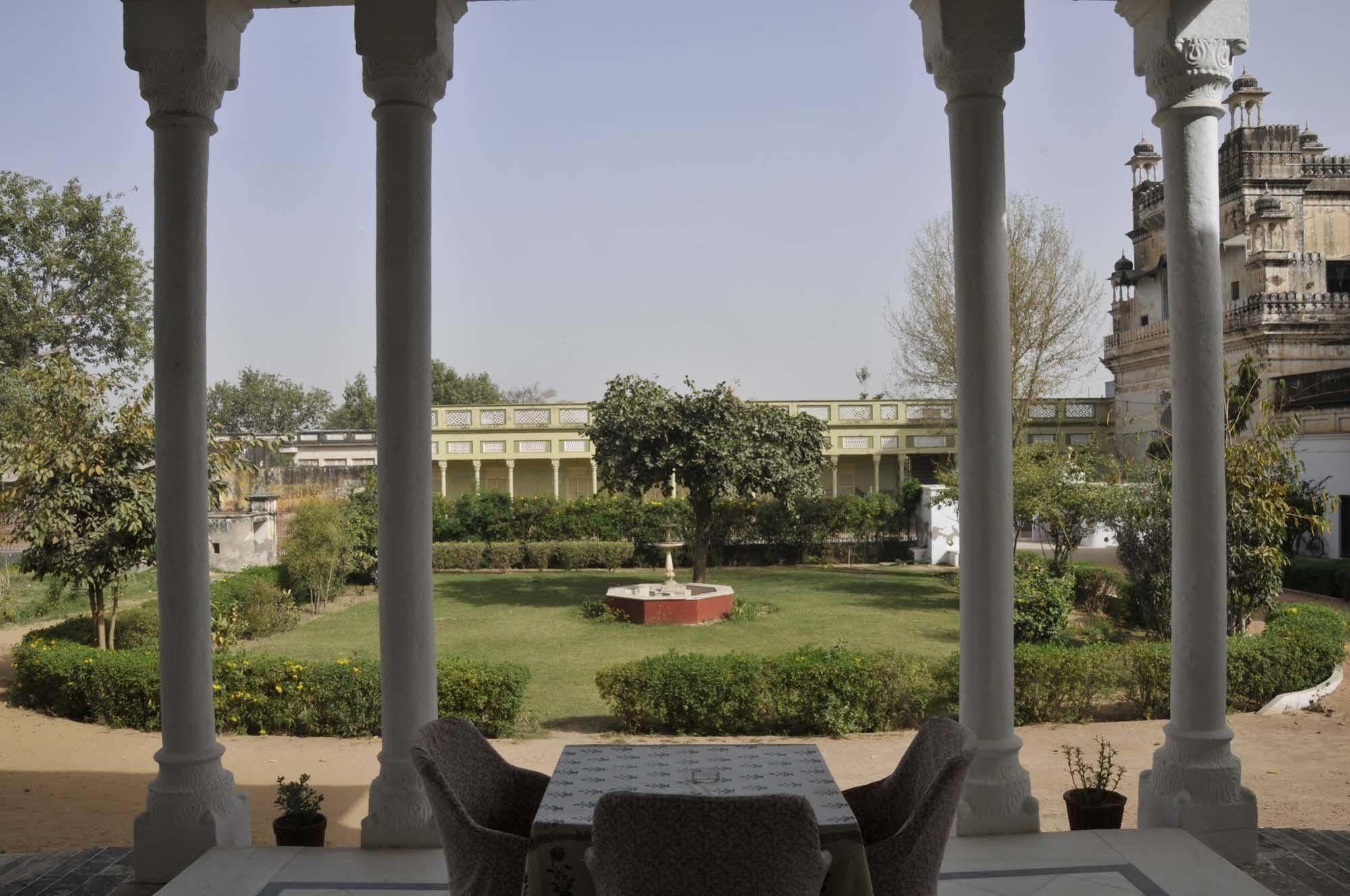 Hotel Neemrana'S - Piramal Haveli à Bagar Extérieur photo
